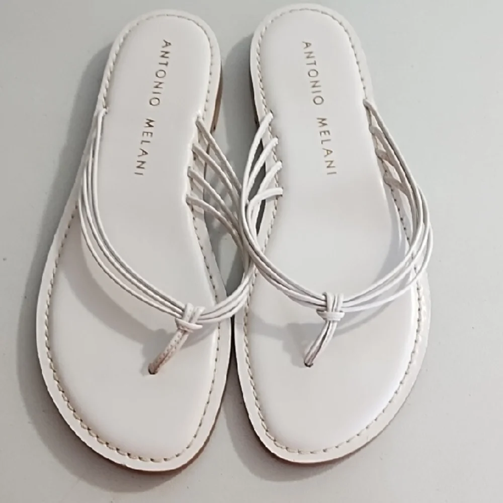 Antonio Melani White Strappy Leather Sandals Flip Flops